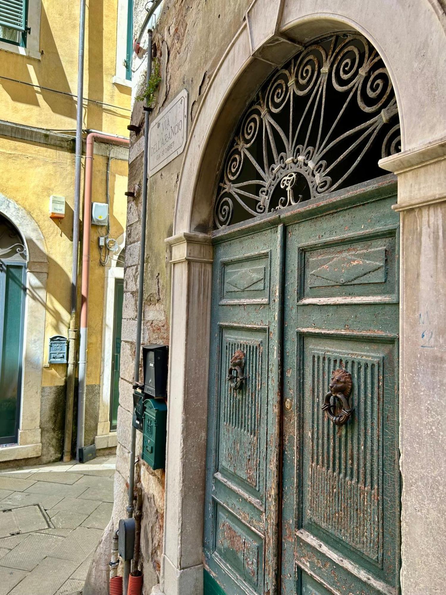 La Porta Sui Monti Di Luna Carrara Exterior foto
